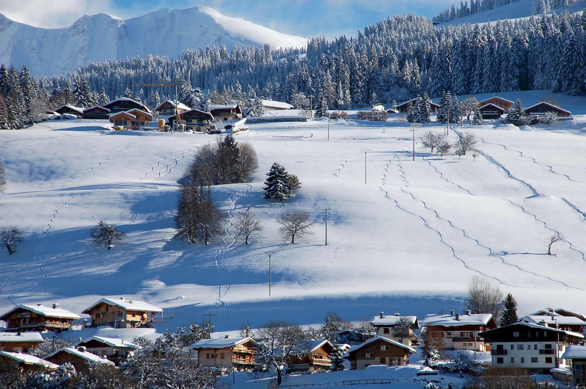 Hotel Le Caprice Des Neiges Combloux Esterno foto